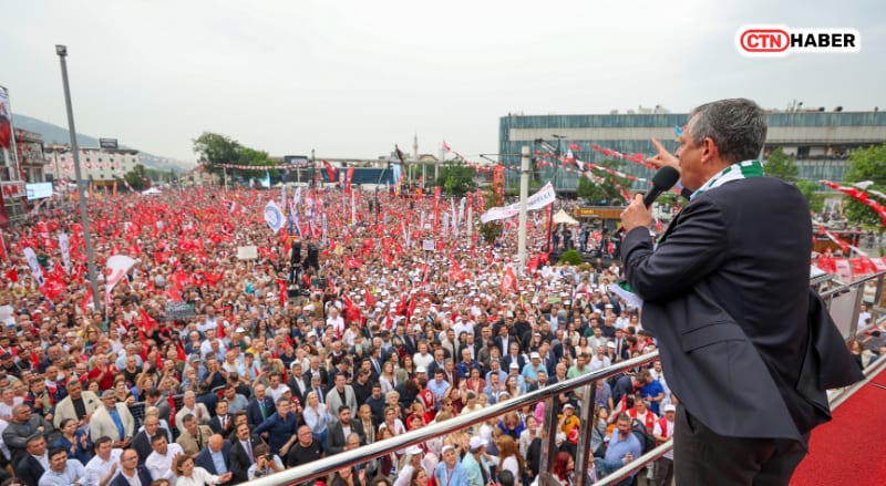 Kayyum Gürsel Tekin'e Sert Tepki: Özgür Özel'den Kadıköy Mitinginde Çarpıcı Sözler