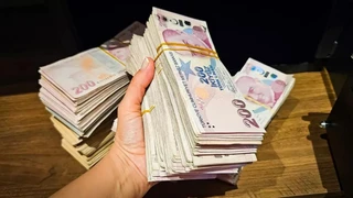 Kamuda 30 Bin TL Seyyanen Zam Teklifi Son Anda Geri Çekildi