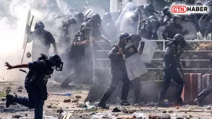 Nepal'de Kriz: Başbakan İstifa Etti, Parlamento Binası Ateşe Verildi