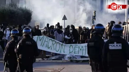 Fransa'da Macron Karşıtı Protestolar: 200 Bin Kişi Sokakta, Gözaltı 675'e Yükseldi