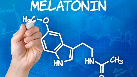 Melatonin Hakkında Her Şey: Doğal Uyku Mucizesi Mi, Yoksa Riskli Mi?
