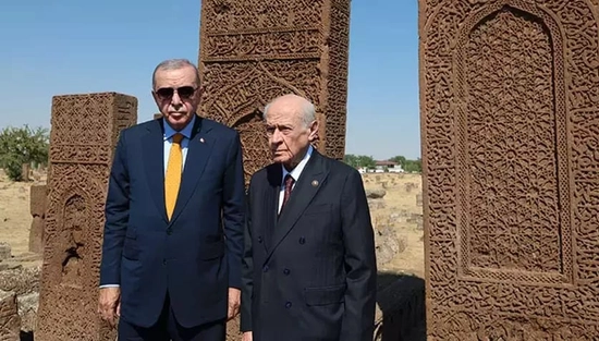 Cumhurbaşkanı Erdoğan ve Bahçeli, Malazgirt Zaferi'nin 954. Yılında Ahlat'ta