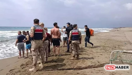 Hatay Samandağ'da Denizde Sürüklenen Kardeşlerden Biri Öldü