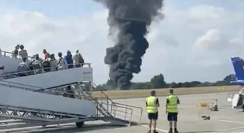 Londra Southend Havalimanı'nda Uçak Kazası: Beech B200 Havalandıktan Sonra Düştü