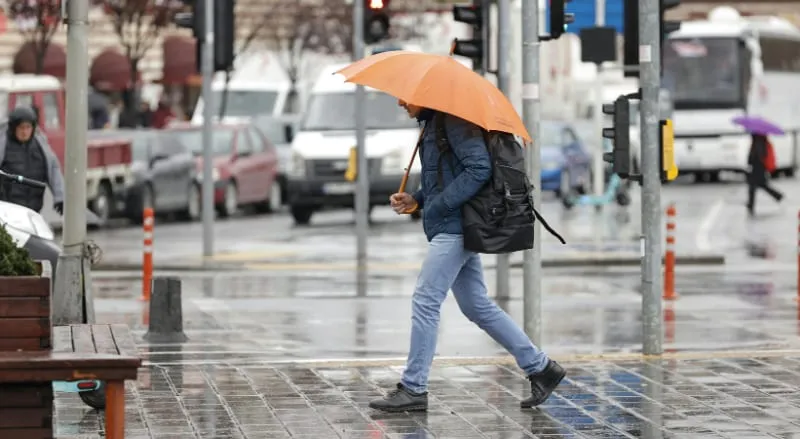 Meteoroloji'den Sağanak Uyarısı: 20 Kentte Sarı Kod Alarmı