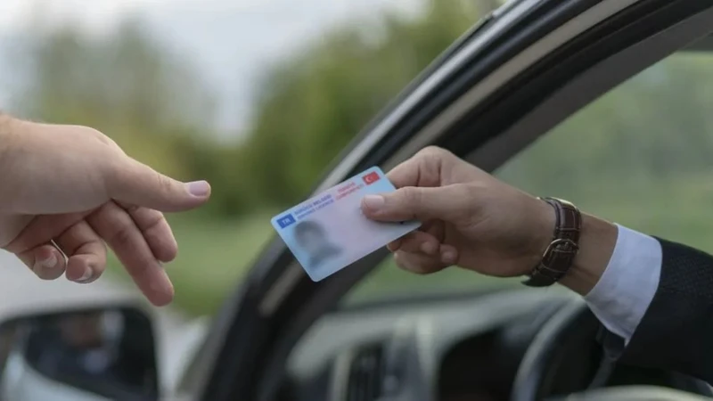 Kimlik ve Ehliyet Birleştirme İşlemine İlgi Arttı