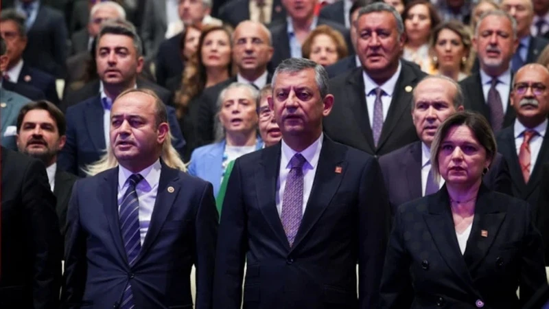 CHP Kurultayı Başlıyor: Saat 10.00 Öncesi Genel Merkez'den Dikkat Çeken Paylaşım