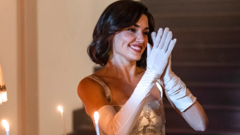 Hande Erçel Riva'dan 2 Milyon Dolara Lüks Ev Aldı