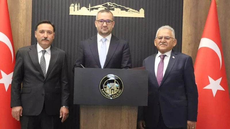 TCMB Başkanı Karahan: Dezenflasyon Sürecek, Sıkı Para Politikası Devam Edecek