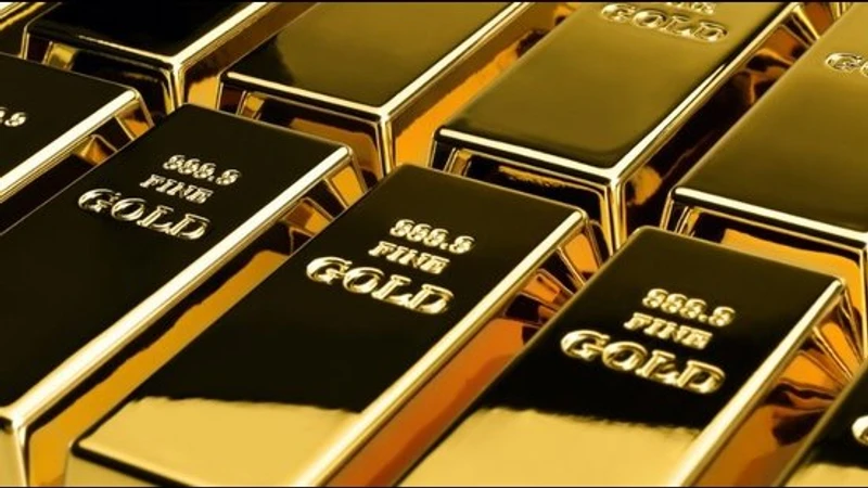 Altının ons fiyatı, son iki haftanın en düşük seviyesine inerek yatırımcıların dikkatini çekti.