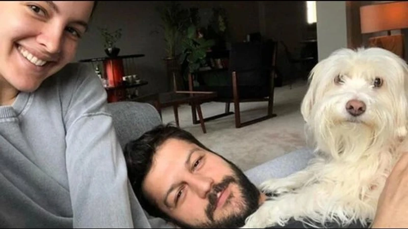 10 Yıllık Aşk Sona Erdi: Leyla Feray ve Serhat Teoman Ayrıldı