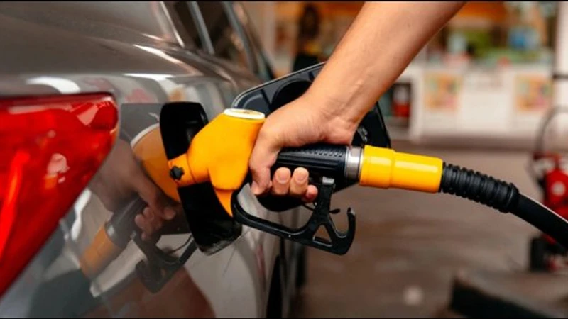 2025 Temmuz Akaryakıt Zammı: Benzin 51 TL, Motorin 53 TL’yi Geçti!