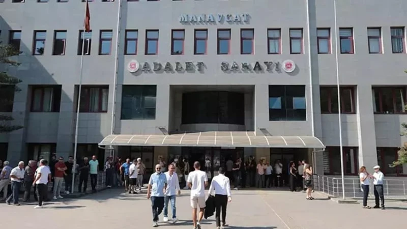 Manavgat Belediyesi'ne rüşvet soruşturması: 2 meclis üyesi tahliye edildi