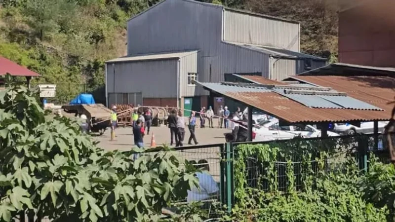 Zonguldak'ta maden ocağında göçük: 4 işçi kurtarıldı, 1 işçi için çalışmalar sürüyor