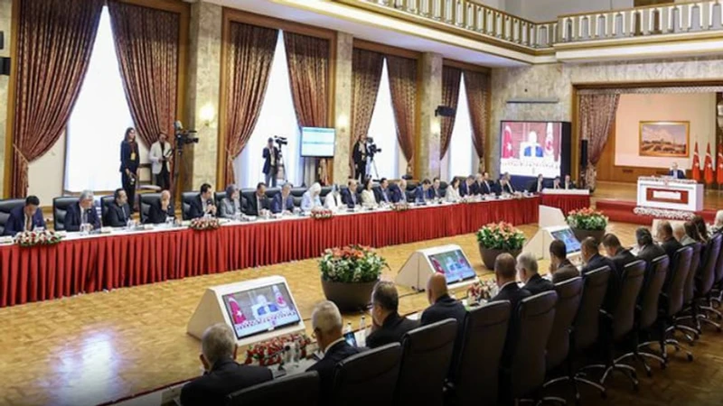 İmralı Krizi Büyüyor: DEM Partisi İstedi, Bahçeli Destekledi – Erbakan'dan Sert Tepki