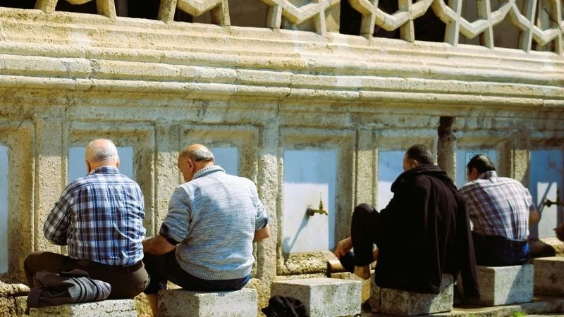 Abdest Nasıl Alınır ? Hadisler ve Fazlası