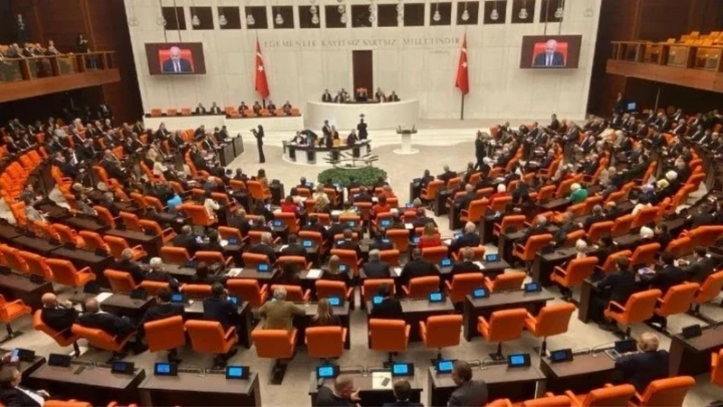 TBMM Genel Kurulu Toplandı: Deprem, Barınma ve Yatırım Gündemde