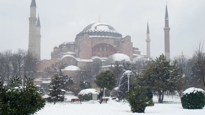 Meteoroloji Uzmanı Yanıtladı: İstanbul'a Bu Kış Kar Yağacak mı?