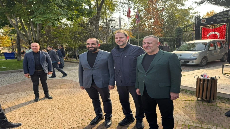 Berat Albayrak Bilecik'te Şeyh Edebali Türbesi'ni Ziyaret Etti