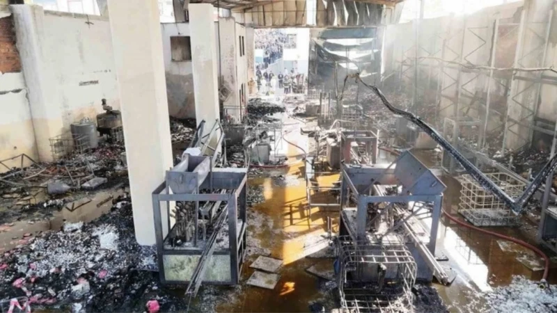 Kocaeli'deki Parfüm Tesisinde Facia: 6 Kişi Hayatını Kaybetti, Aralarında 2 Çocuk Var