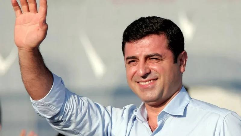 Demirtaş'tan Üçlü Çağrı: "Erdoğan, Bahçeli, Öcalan — Somut Adımları Sürdürün"