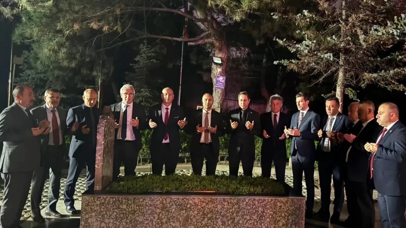 MHP'li Yücel Bulut'un Türkeş Ziyaretine Ayyüce Türkeş Taş'tan Sert Tepki