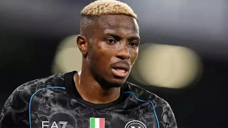 Galatasaray'da Osimhen şoku: Sahayı gözyaşlarıyla terk etti