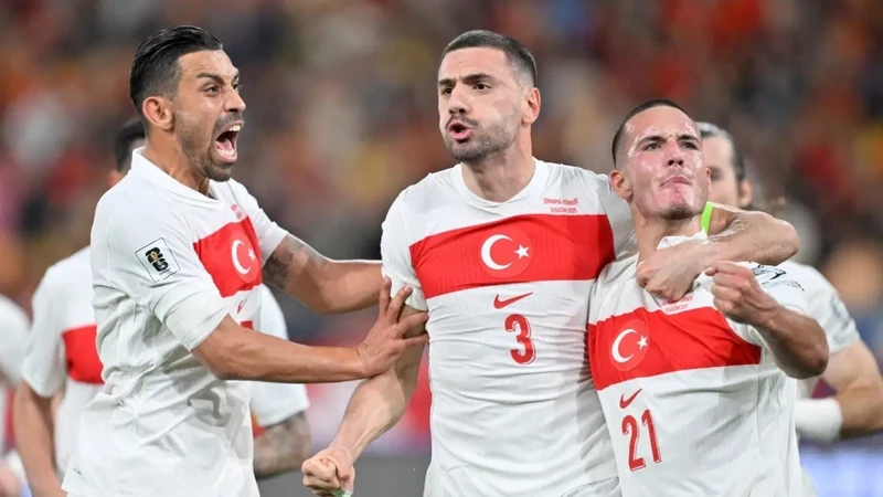 İrfan Can Kahveci'den Fenerbahçe Mesajı: "Kulübümde Bir Sınavım Başlıyor"