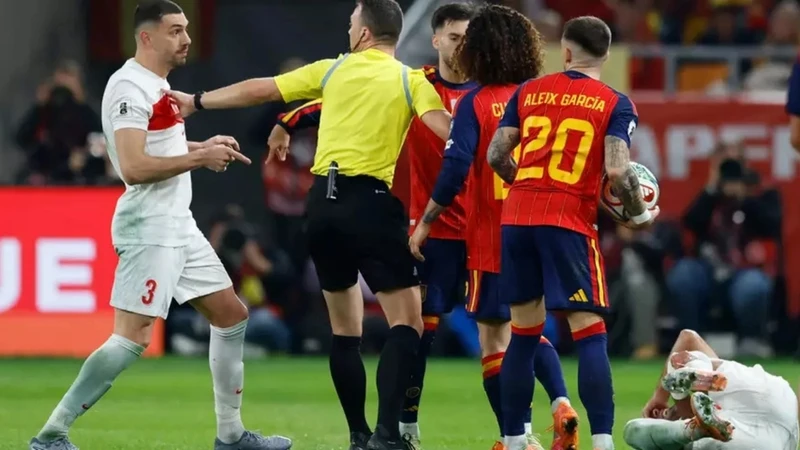 İspanya Türkiye Maçı Sonrası Soyunma Odasında Hırsızlık İddiası: Saat ve Yüzükler Çalındı