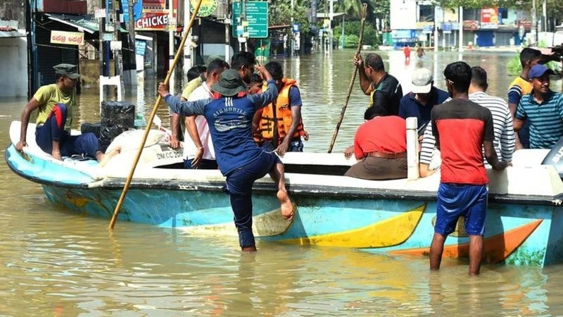 Sri Lanka'da Ditwah Kasırgası: Can Kaybı 607'ye Yükseldi