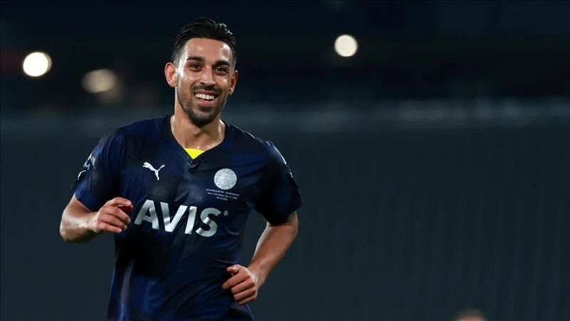 Trabzonspor, İrfan Can Kahveci için Fenerbahçe'ye Satın Alma Opsiyonlu Kiralama Teklifi Hazırlıyor