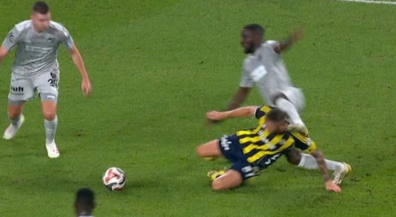 Fenerbahçe - Kocaelispor Maçı Hakem Kararları: Eski Hakemlerden Kırmızı Kart ve Penaltı Yorumları - görsel 2