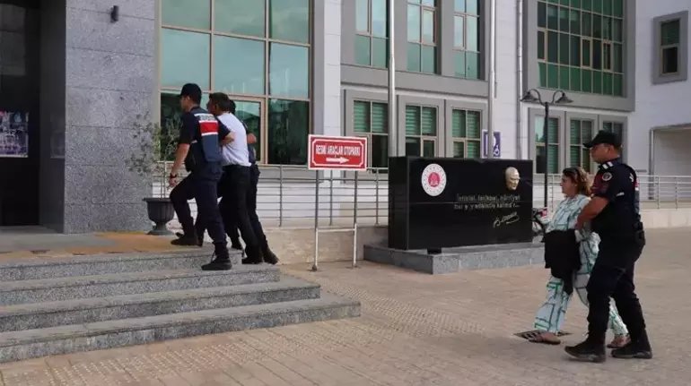 Adana’da 500 Lira Kavgası: Öğretmen Kiracısını Öldürdü, Tutuklandı - görsel 1