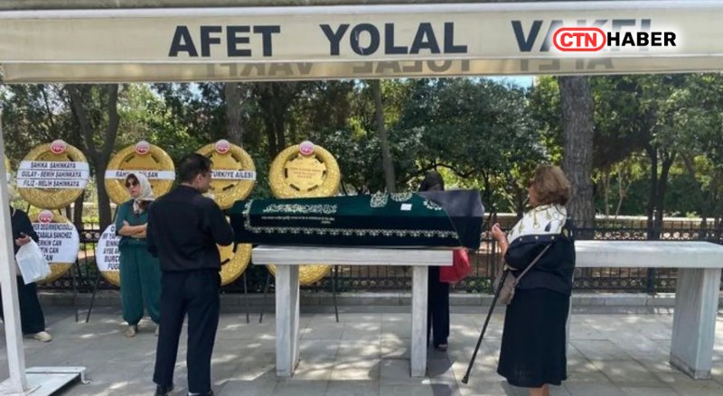 Nilperi Şahinkaya’nın Acı Günü: Annesi Meltem Vural’ı Kaybetti, Ünlü İsimler Yalnız Bırakmadı - görsel 1