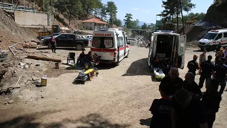 Denizli’de Maden Ocağında Göçük: 1 İşçi Kurtarıldı, Diğeri İçin Çalışmalar Sürüyor - görsel 1