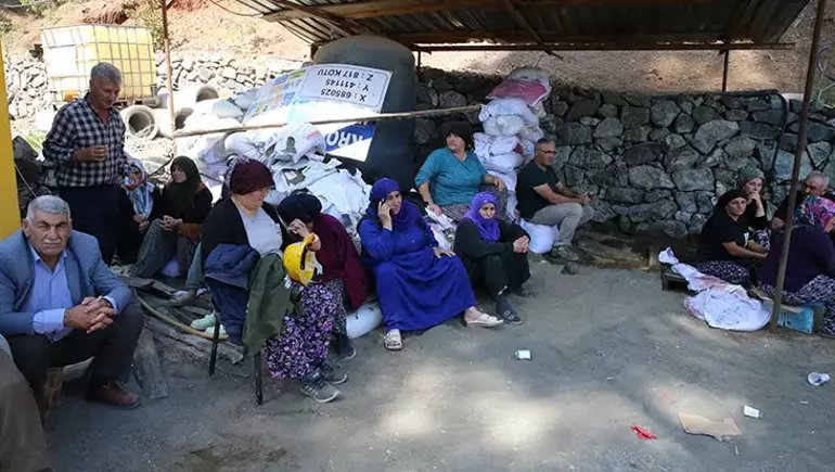 Denizli’de Maden Ocağında Göçük: 1 İşçi Kurtarıldı, Diğeri İçin Çalışmalar Sürüyor - görsel 3