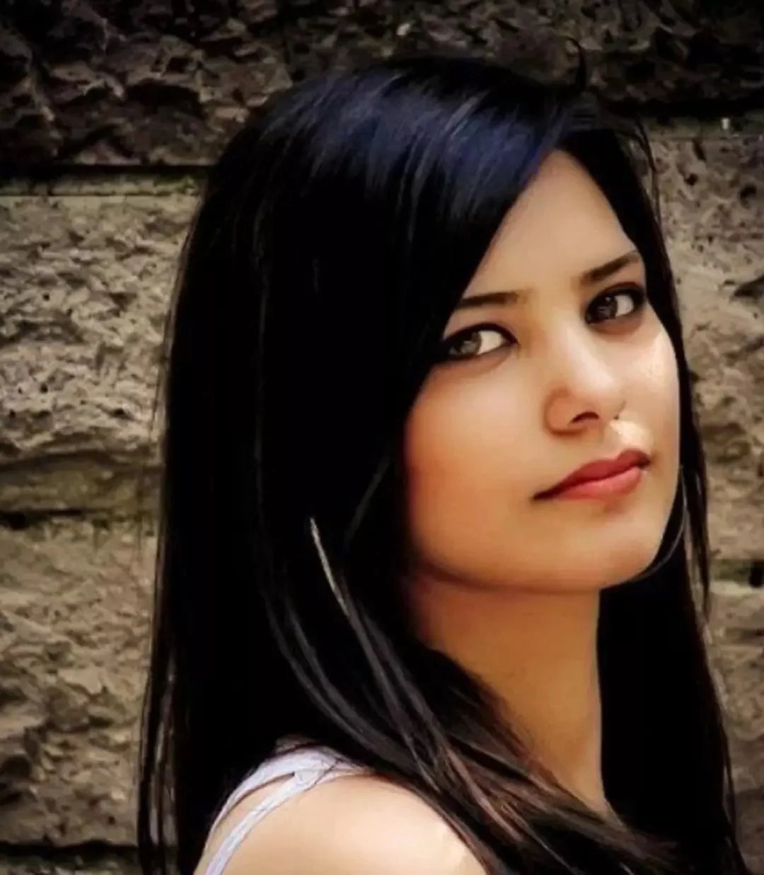 Hazal Filiz Küçükköse’nin Eski Hali Ortaya Çıktı – “Ne Botoks Ne Dolgu Var” - görsel 1