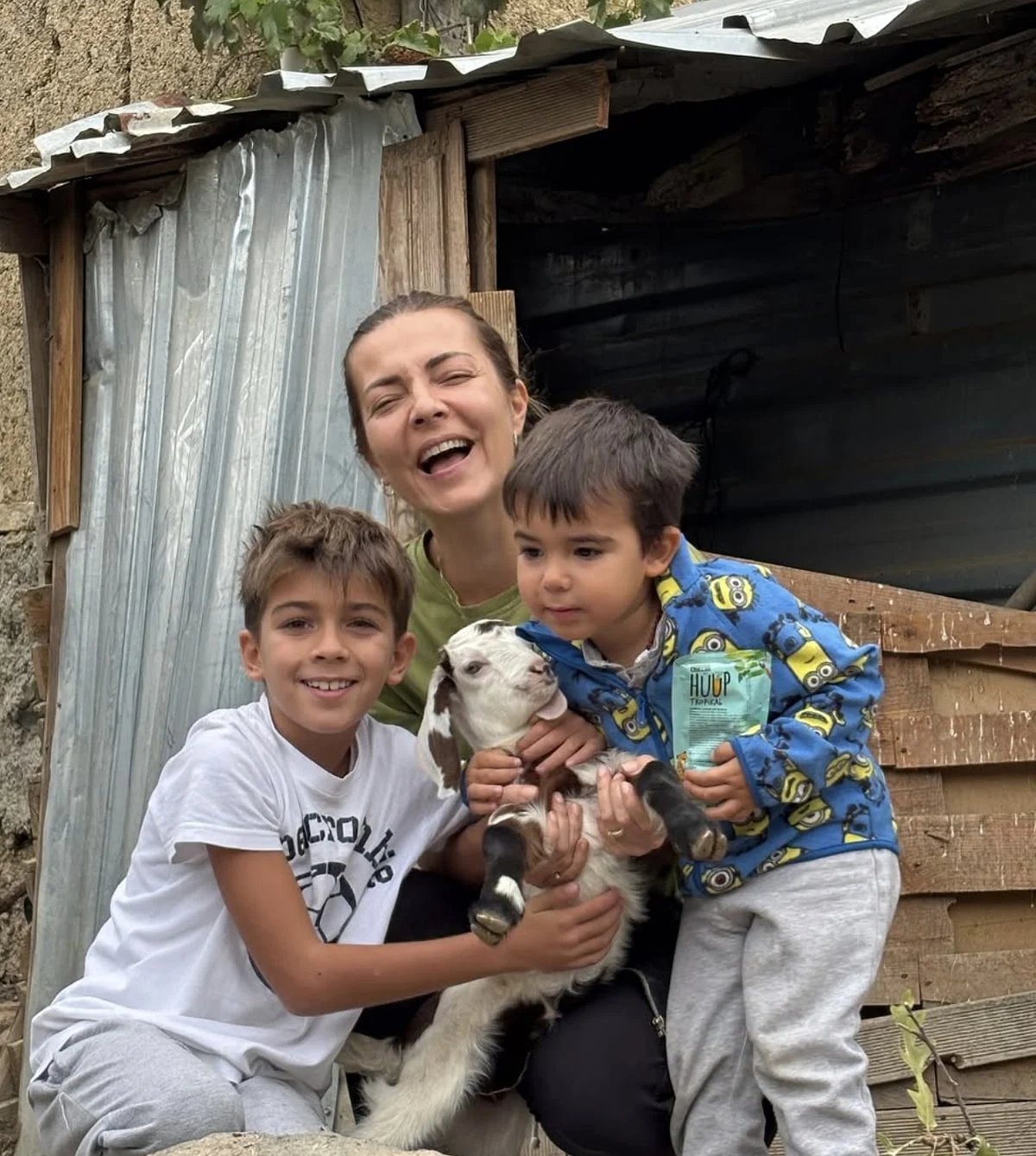 Burcu Kara: “Maalesef Fay Hattı Üzerindeyiz” Diyerek Evini Terk Etti - görsel 2