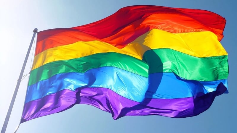 LGBT Ne Demek ? LGBT Bayrağı Hangi Renk ?  LGBTİ, LGBTIQ ve LGBTQ+ Açılımı - görsel 1