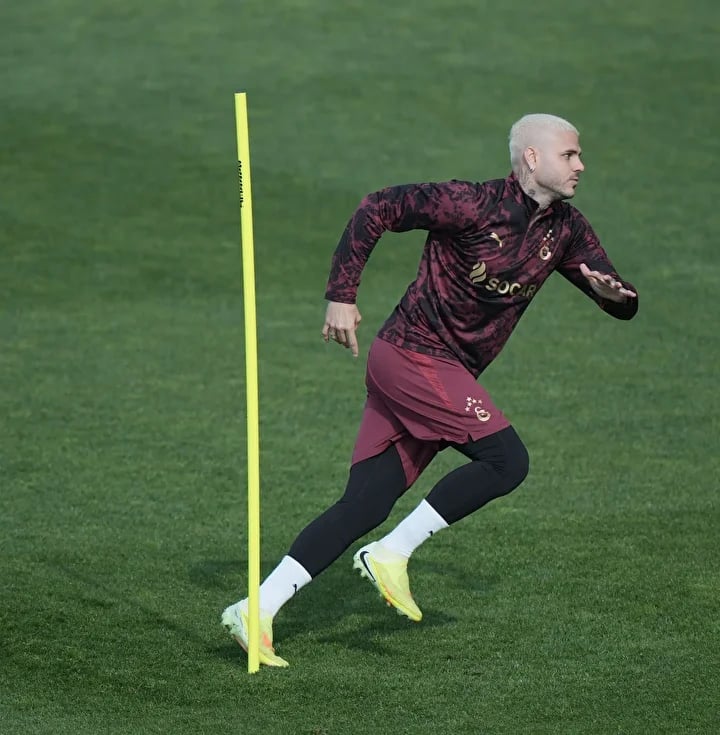 ICARDİ’DEN AJAX MAÇI ÖNCESİ YENİ TARZ - görsel 5