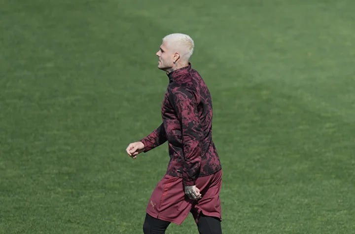 ICARDİ’DEN AJAX MAÇI ÖNCESİ YENİ TARZ - görsel 7