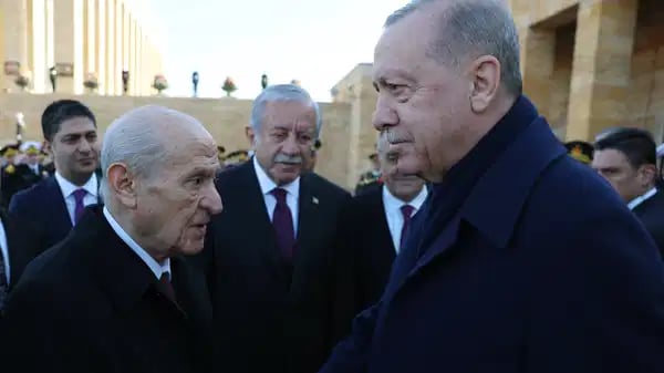 ‘Çatlak’ İddiaları Sonrası İlk Kare: Erdoğan ve Bahçeli Anıtkabir’de Yan Yana - görsel 2