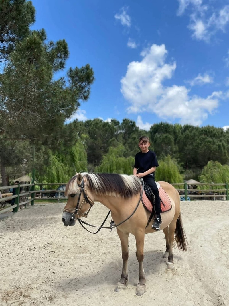 Esenyurt'ta 13 Yaşındaki Eren Yılgın Ölü Bulundu: Tavuk Döner Şüphesi İnceleniyor - görsel 1