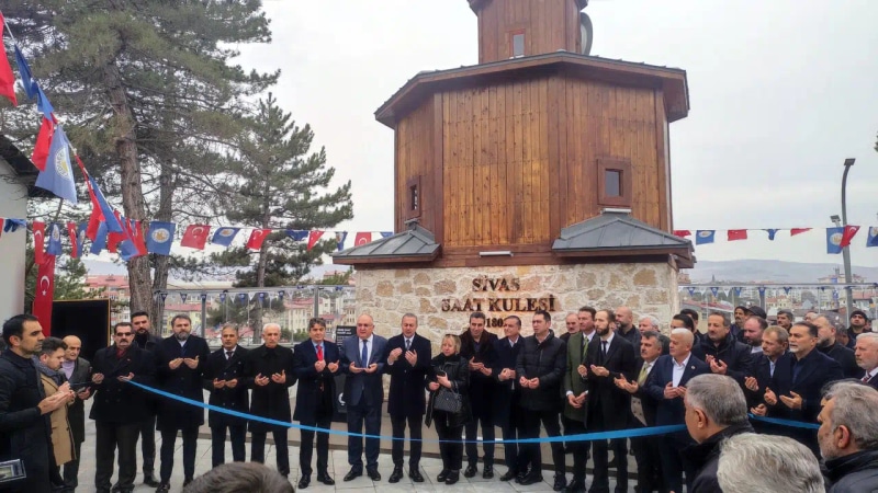 Sivas’ta Kaybolan Tarihi Saat Kulesi Aslına Uygun Şekilde Yeniden İnşa Edildi - görsel 1