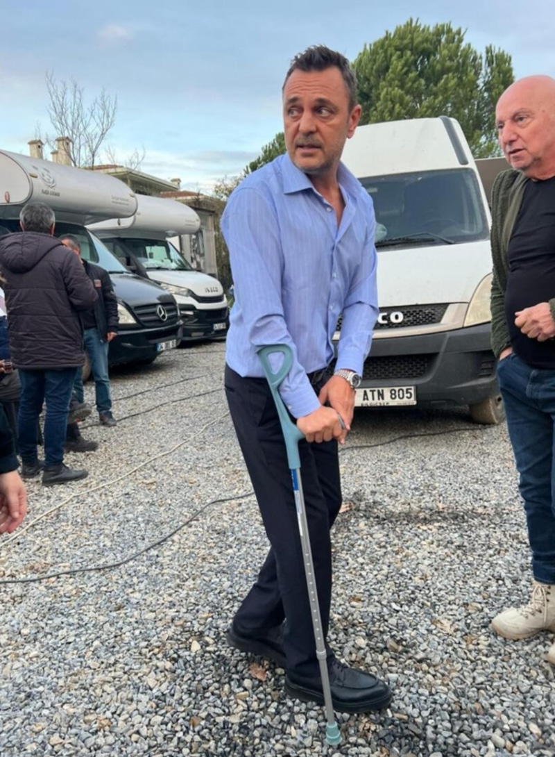 Çarpıntı Dizisinde Kaza: Ogün Kaptanoğlu Sette Yaralandı, Ameliyat Olacak - görsel 1