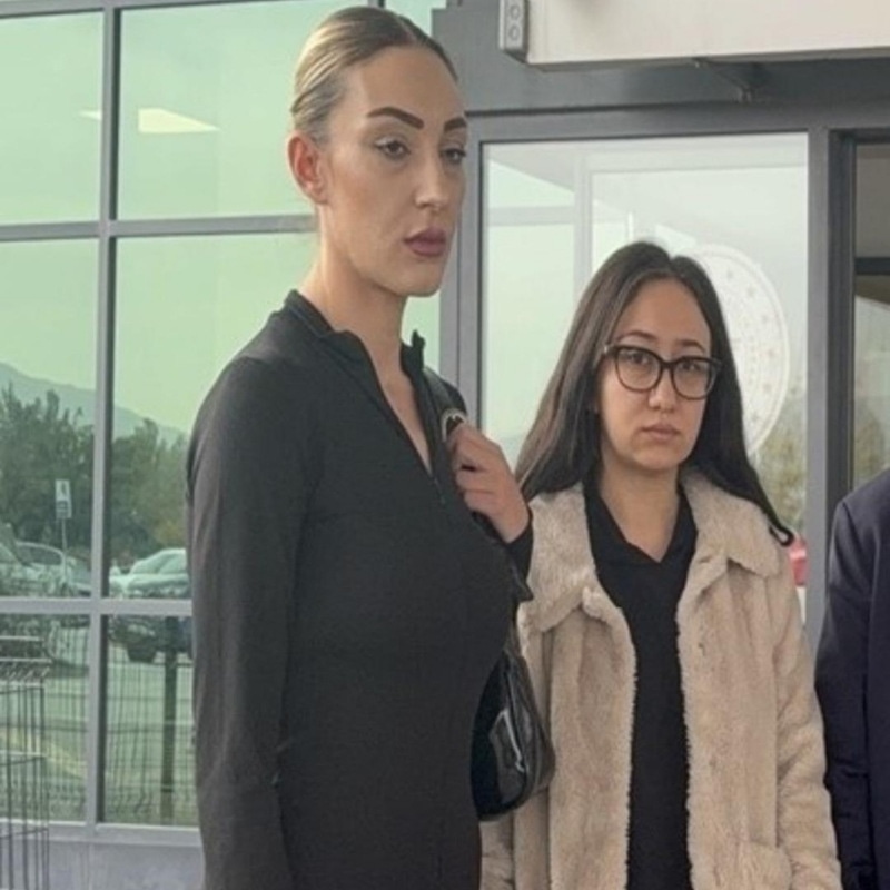 Güllü'nün Kızı Tuğyan Ülkem Gülter ve Arkadaşı Yurt Dışına Kaçmak Üzereyken Yakalandı - görsel 1