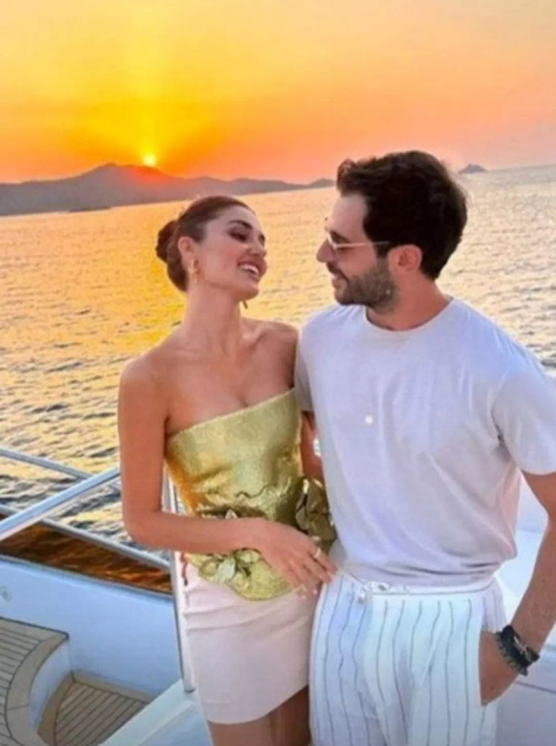 Hande Erçel, Onur Güvenatam İle İlişki İddialarına İlk Kez Yanıt Verdi - görsel 2