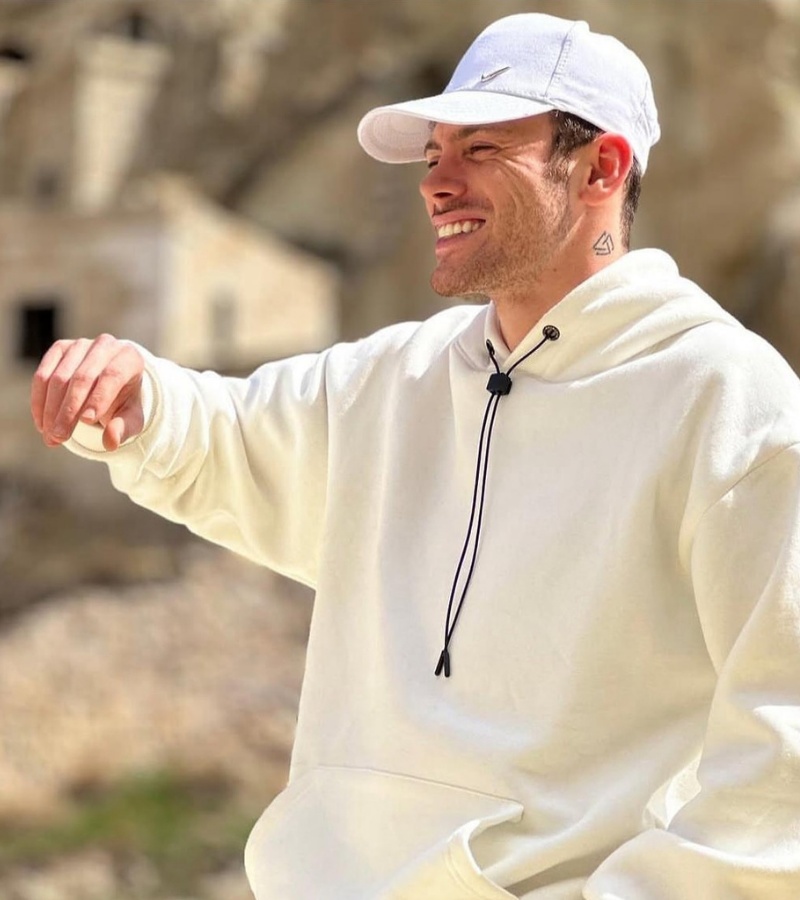 Ünlü Oyuncunun Dublörü İşsiz Kaldı: Sosyal Medya Paylaşımı Hayatını Nasıl Değiştirdi? - görsel 4