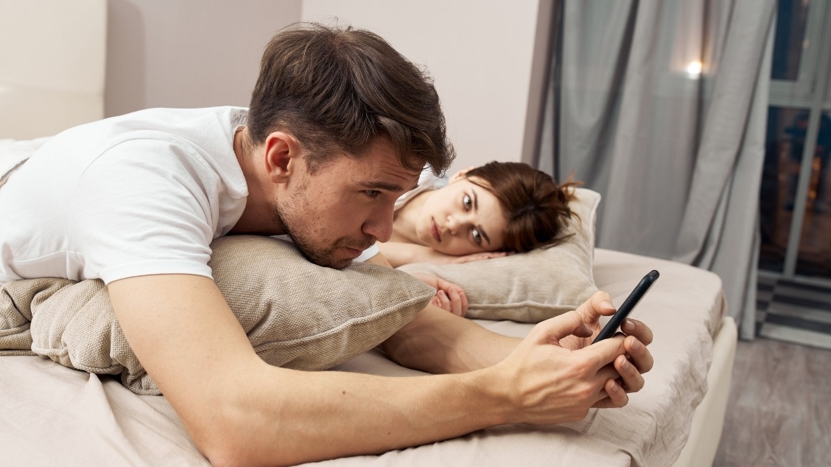 Yargıtaydan Emsal Karar Sosyal Medyada Beğeni Boşanma Nedeni Sayıldı - görsel 1