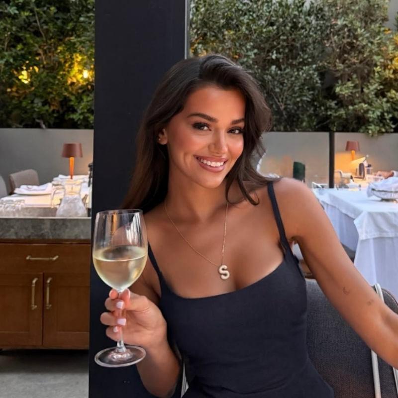 Selin Yağcıoğlu İlk Kez Kerem Bürsin’le Poz Paylaştı O Kare Gündem Oldu - görsel 5